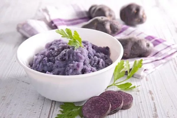 Пюре из фиолетового картофеля