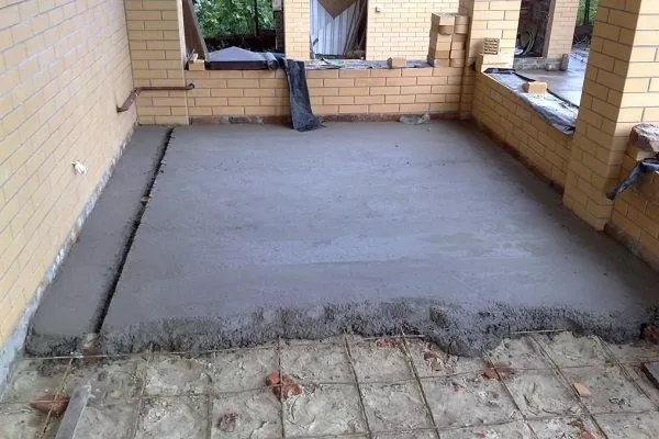 Заливка бетонного покрытия