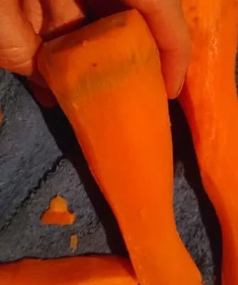Чишенная морковь