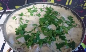 Синеножки в сметанном соусе