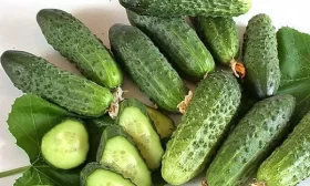 огурцы Крош