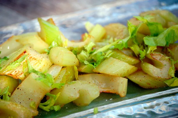 салат из сельдерея