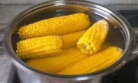 отварная кукуруза