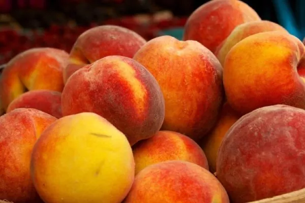 польза персиков