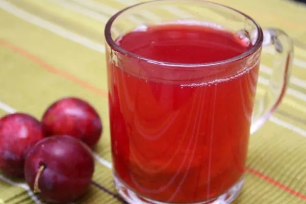 Слива Цистена: компот