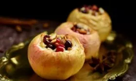 запечённое яблоко Пепин шафранный