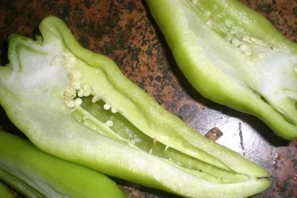 перцы Банановый десерт в разрезе