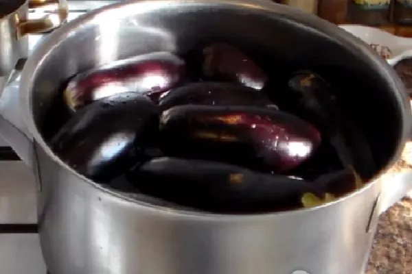 отваривание баклажанов целиком