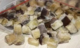 сложили замороженную нарезку в пакет