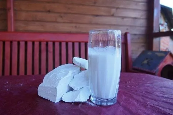 мел: куски и раствор