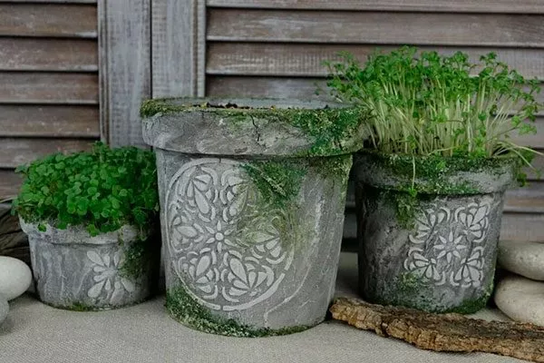 Каменные и бетонные горшки